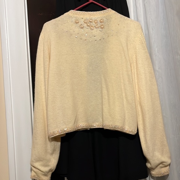 VTG JAMIE SCOTT Beaded Sequin Crop Cardigan W,M Lambswool Angora! Beautiful! - Picture 10 of 10